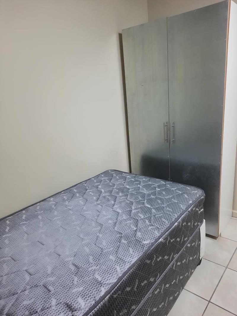 Apartment in Braamfontein - More