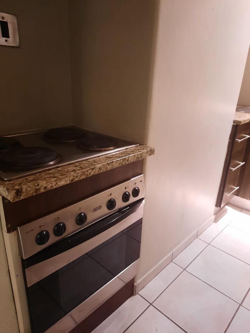 Apartment in Braamfontein - View 2