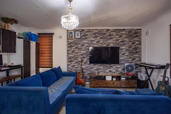 2 Bedroom Simplex