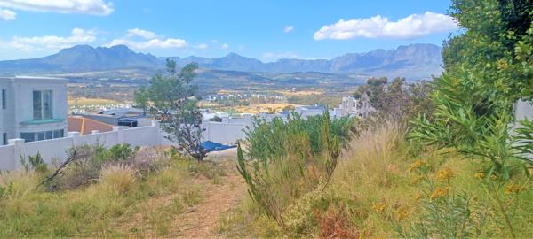 726 m² Land