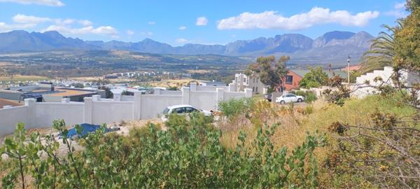 726 m² Land