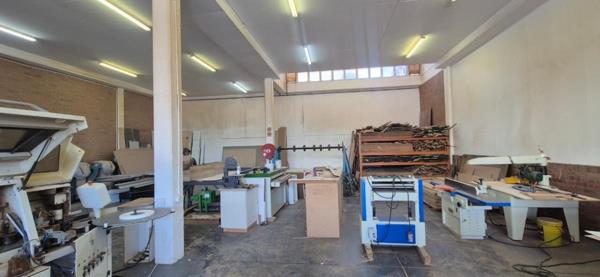 266 m² Industrial space