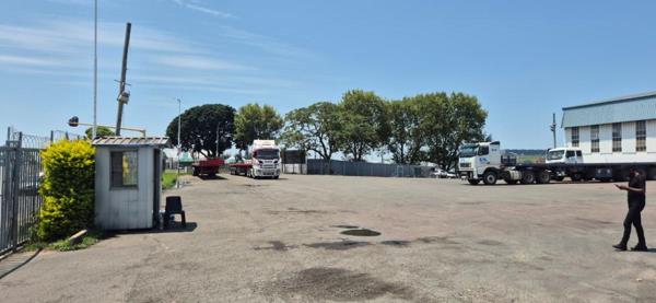 4 000 m² Commercial space