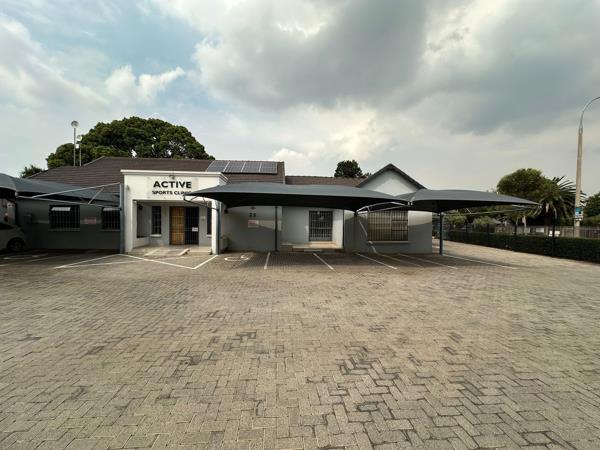 34  m² Commercial space