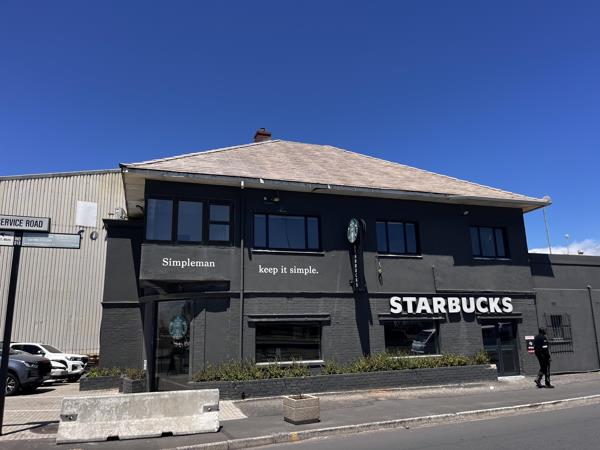 176  m² Commercial space