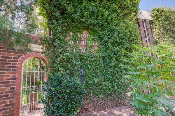 217  m² Commercial space