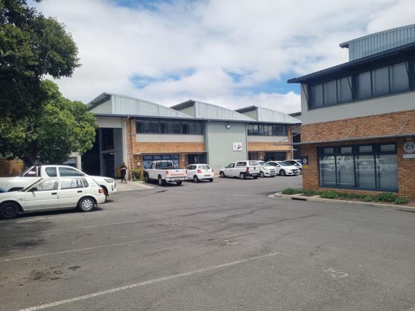 322  m² Industrial space