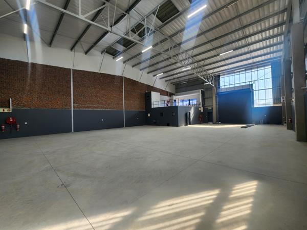 571  m² Industrial space