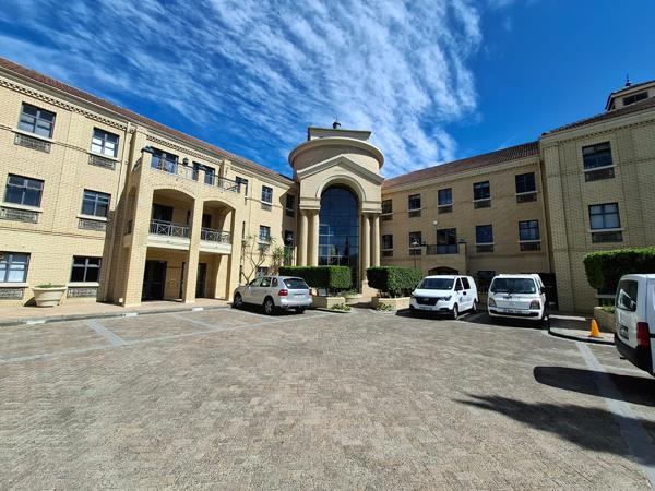 465  m² Commercial space