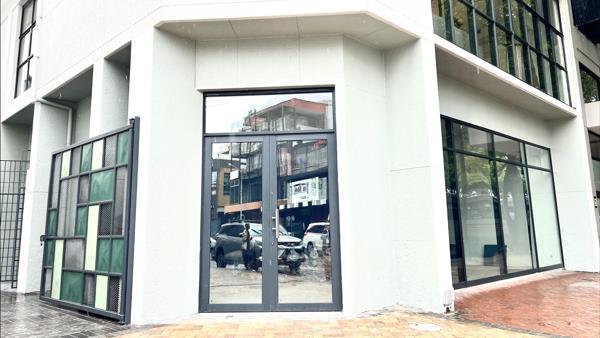 377 m² Retail Space