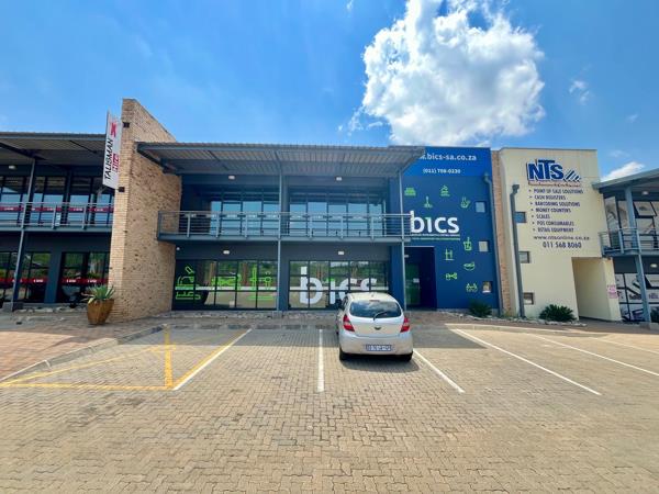 473  m² Commercial space