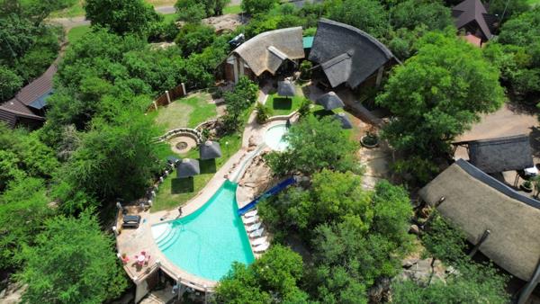 1 500  m² Commercial space