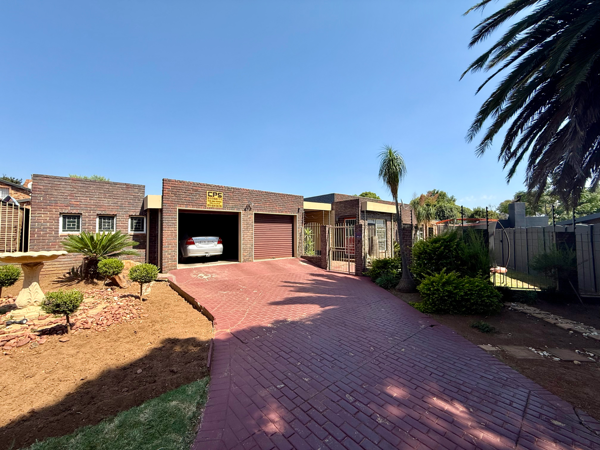 4 Bedroom House