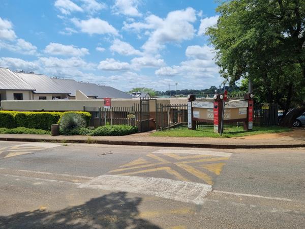 82  m² Commercial space