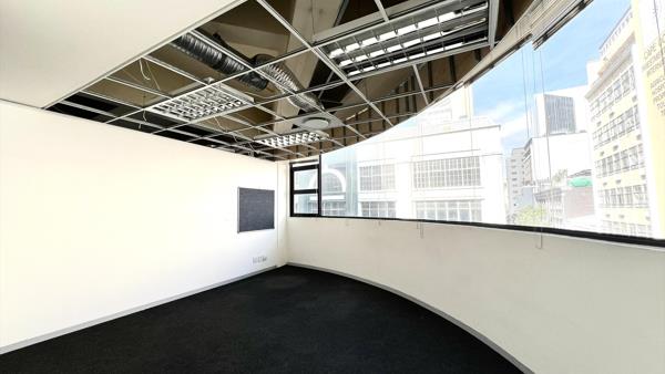 657 m² Commercial space