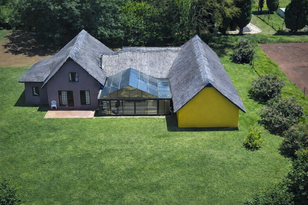 4.3 ha Smallholding