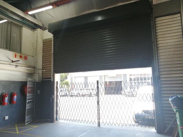 1 878  m² Industrial space