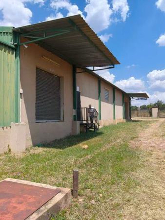 800  m² Commercial space