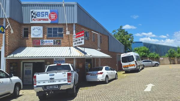 230  m² Industrial space