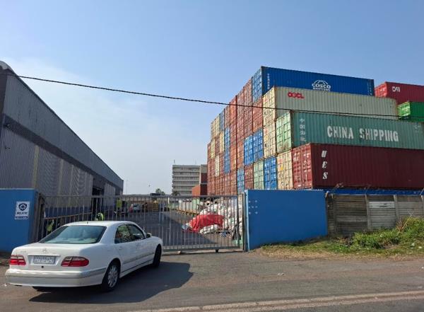 4 831  m² Industrial space