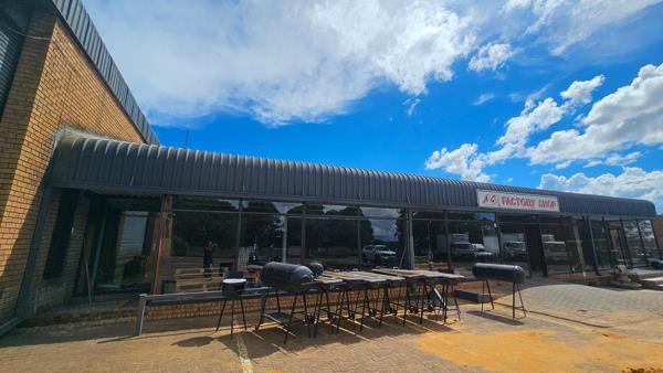 740 m² Industrial space