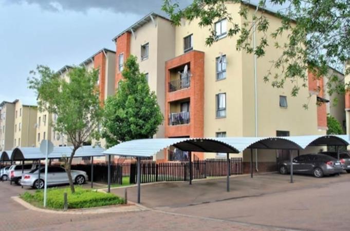 2 Bedroom Apartment in Carlswald Estate