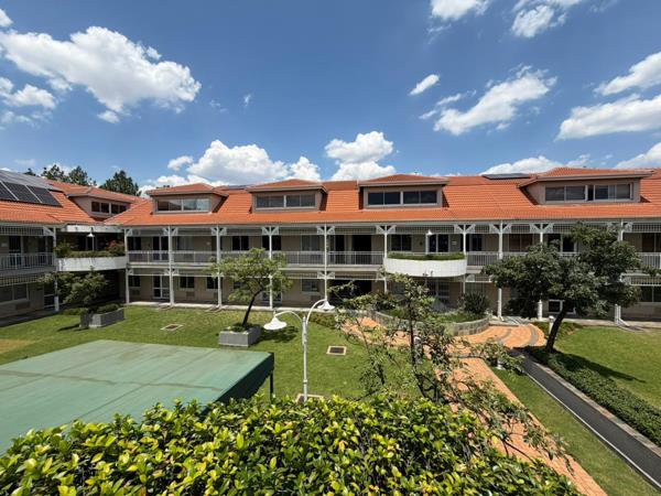 97  m² Commercial space