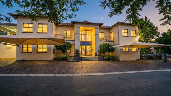 840  m² Commercial space