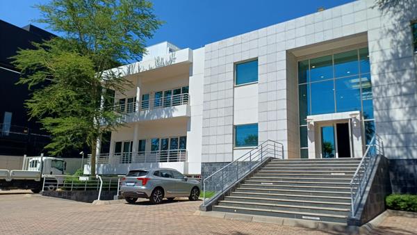 389  m² Commercial space