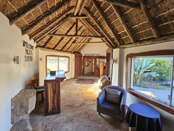 1 000  m² Commercial space