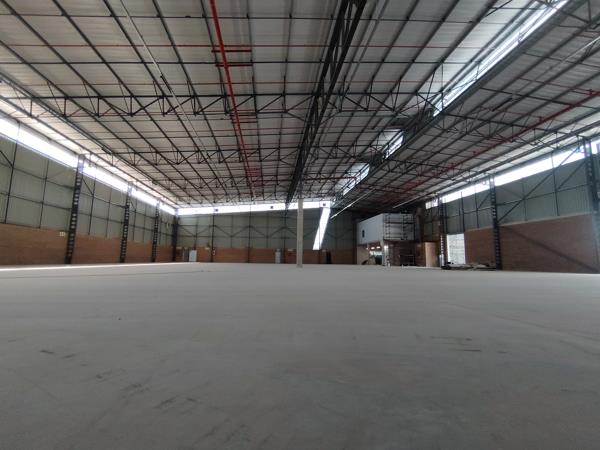 2 208  m² Industrial space