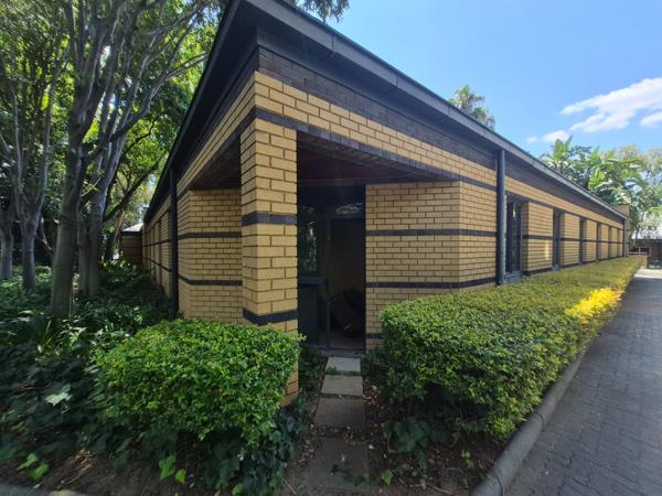 270  m² Office Space