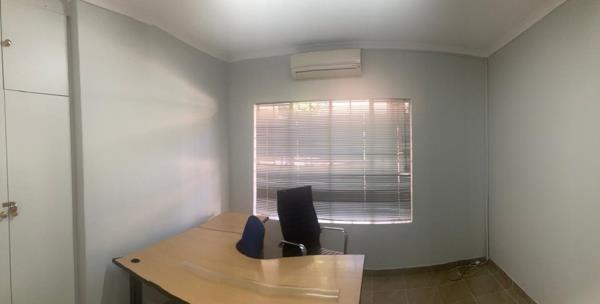 340  m² Office Space