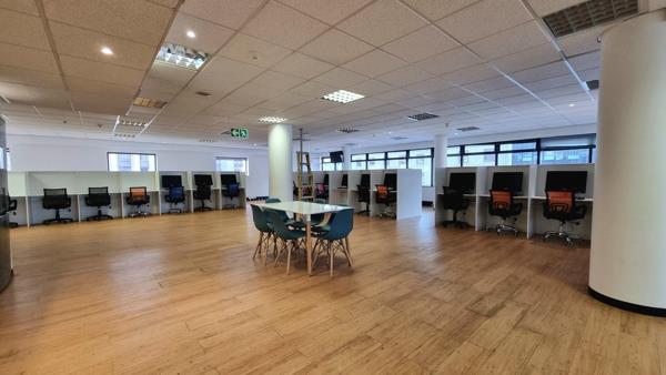 420  m² Office Space