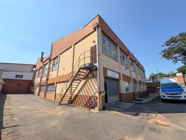 551  m² Industrial space