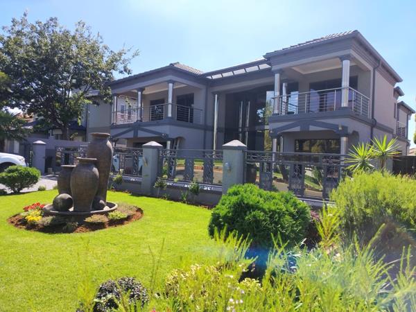 6 Bedroom House
