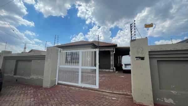 6 Bedroom House