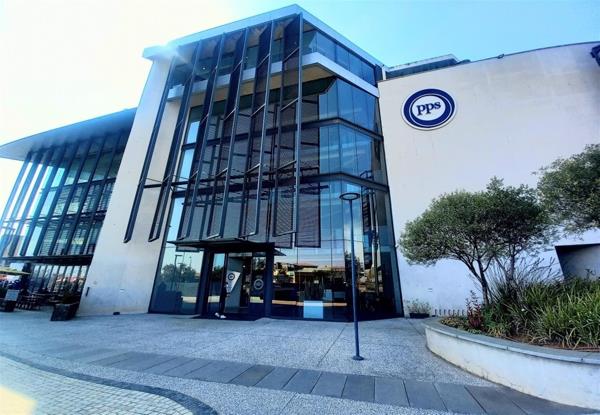 644  m² Office Space