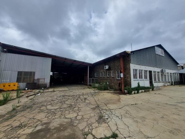 900  m² Industrial space