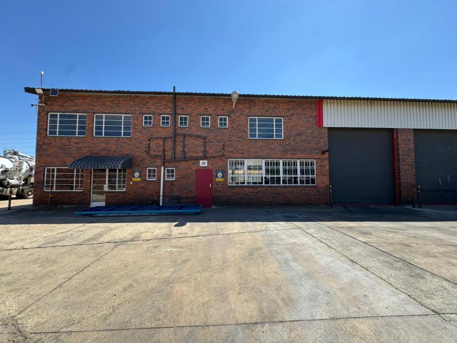 710 m² Industrial space