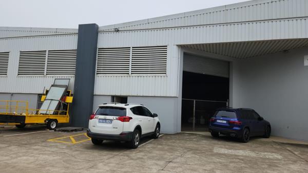 701  m² Industrial space