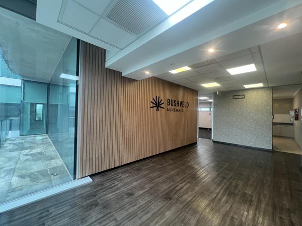 273  m² Commercial space