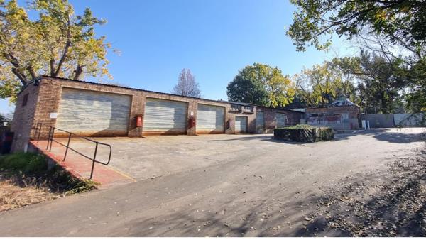 1.6 ha Commercial Farm