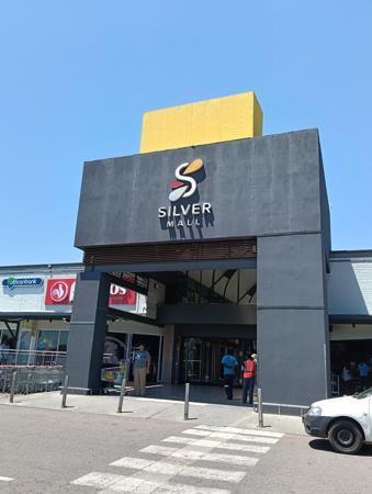 261  m² Retail Space
