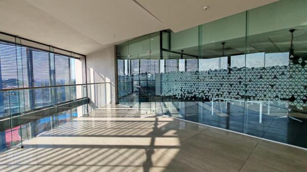 377  m² Office Space