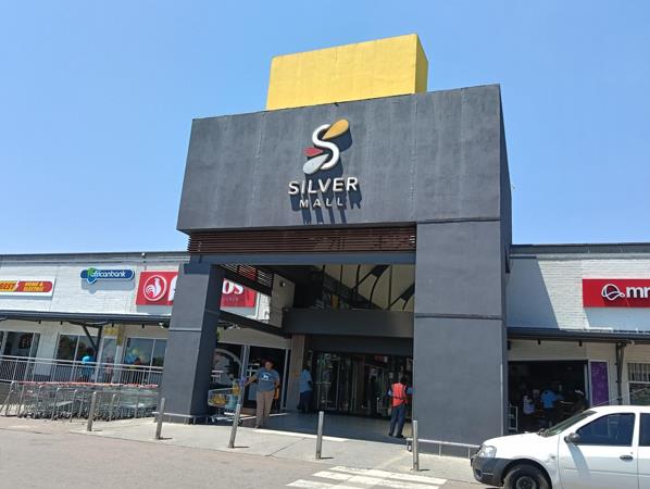 12  m² Retail Space