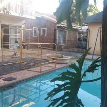 1 Bedroom Garden Cottage