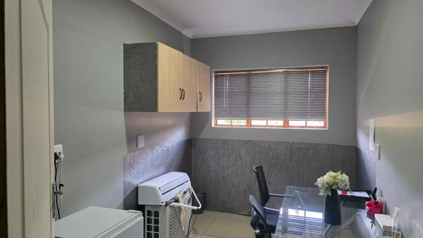 8  m² Commercial space