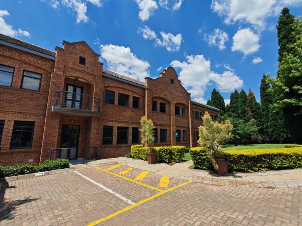 256 m² Commercial space