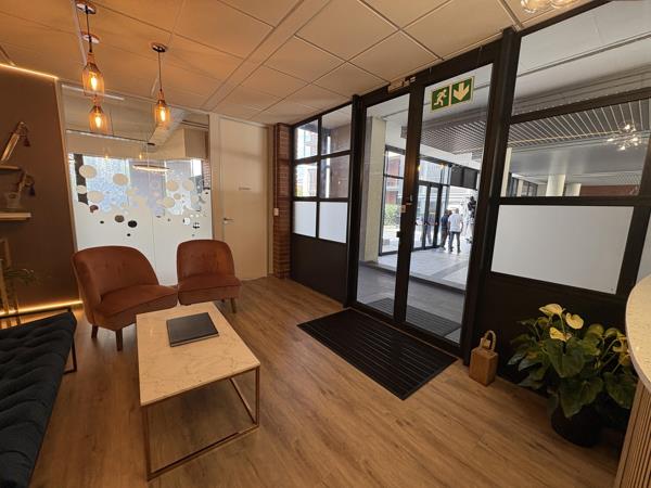 324 m² Commercial space